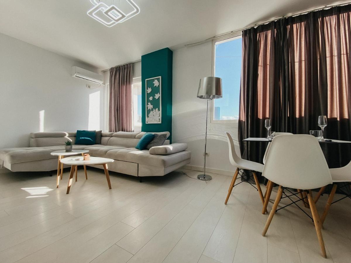 Ferienwohnung Train Station Modern App - The Nest Tirana Exterior foto