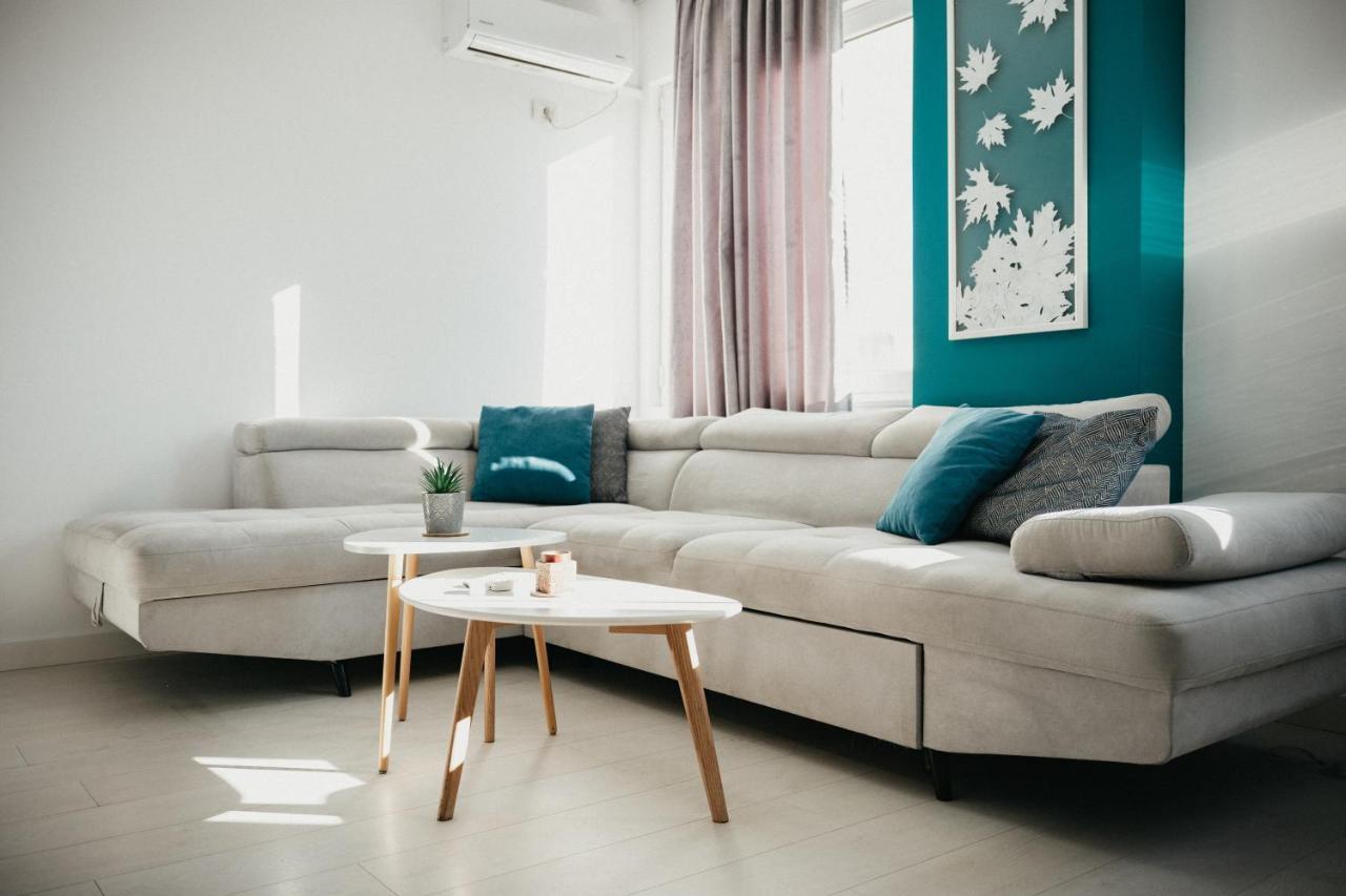 Ferienwohnung Train Station Modern App - The Nest Tirana Exterior foto